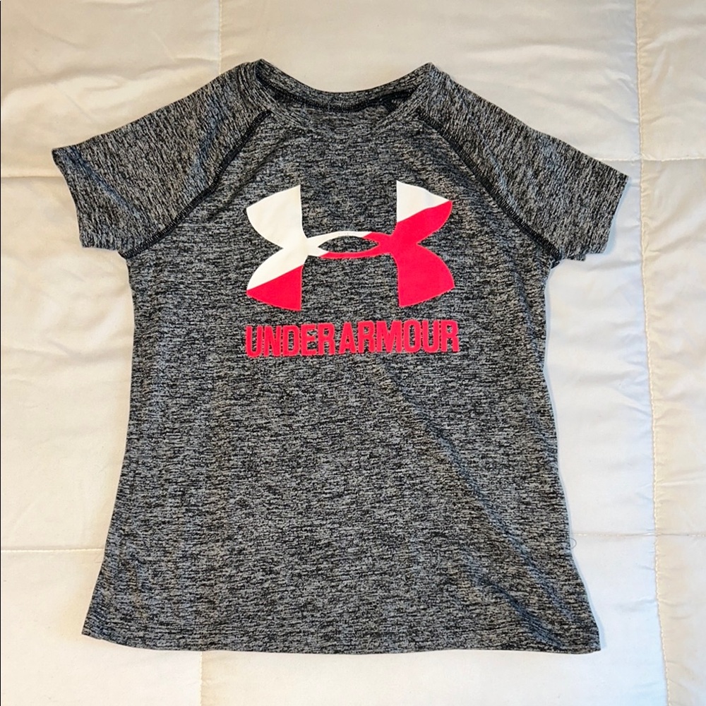 Under Armour Shirt Girls Size YSM Gray HeatGear Loose Fit